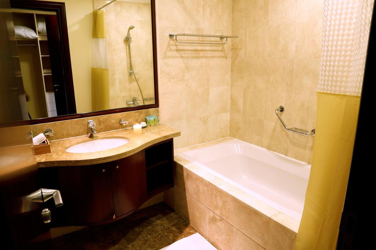 Bay Bliss At Palm Jumeirah With Free Beach Access Apartment Dubai Bagian luar foto